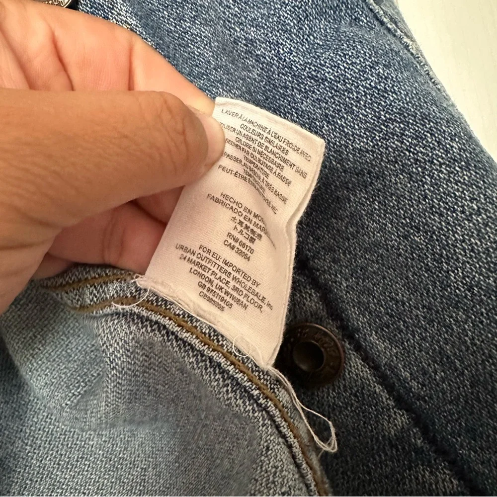 Free people size M blue denim over sized Jacket - Picture 13 of 13